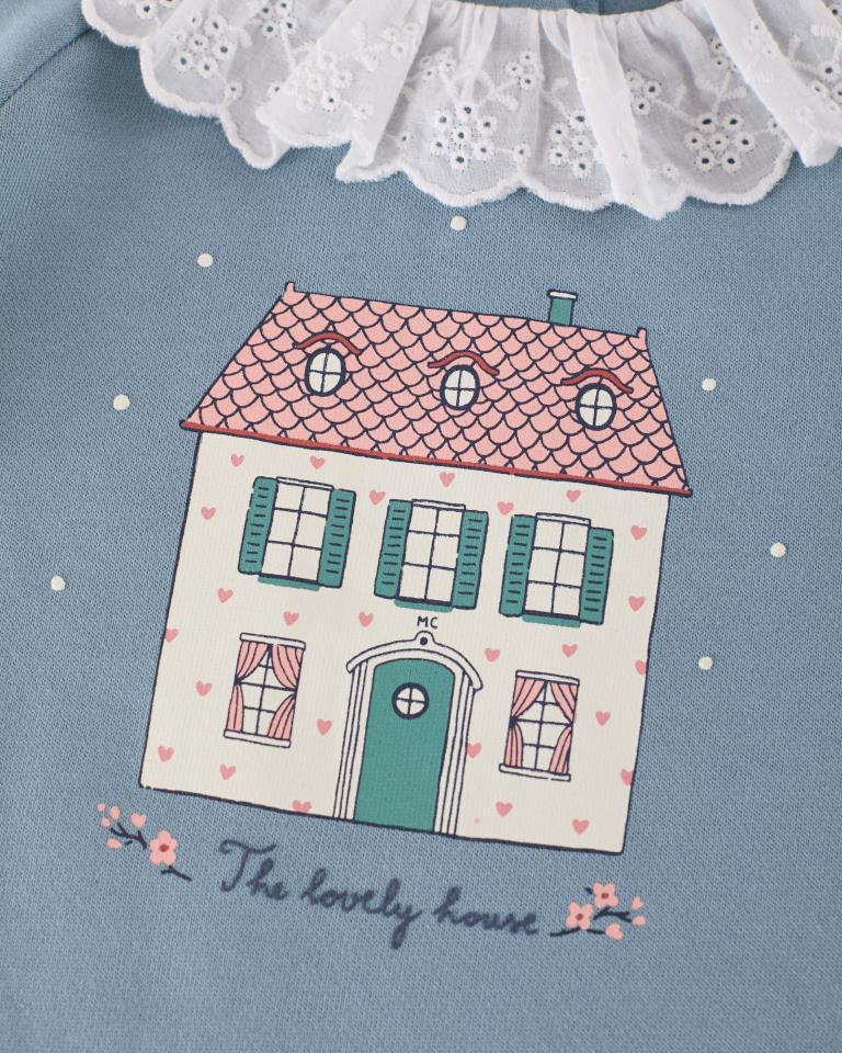 MC JOGGING DOLLHOUSE