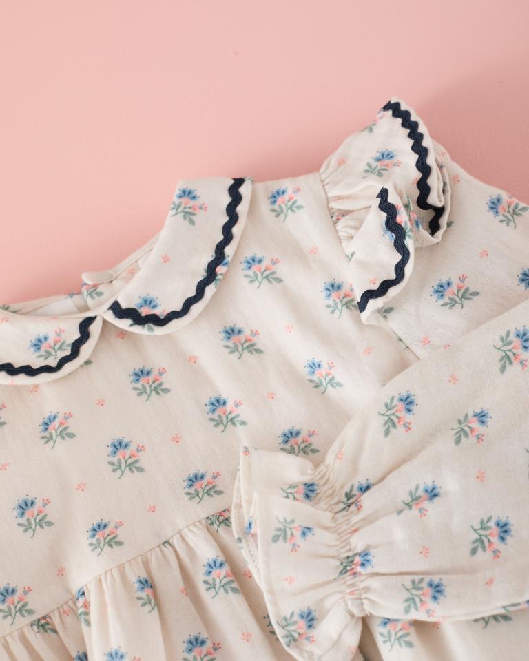 MC VESTIDO JARETAS GASA FLOR AZUL Y ROSA